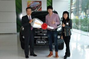 โชกุน-บรรเจิด สันธนะพานิช เลือกใช้ “All-new ISUZU D-MAX V-CROSS 4×4”