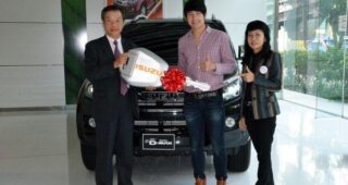 โชกุน-บรรเจิด สันธนะพานิช เลือกใช้ “All-new ISUZU D-MAX V-CROSS 4×4”
