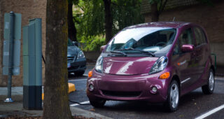 ห่วงใยจริง! Mitsubishi ตัดสินใจเรียกรถ "i-MiEV Electric Cars" กว่า 14,700 คันทั่วโลกแก้ปัญหาระบบเบรค