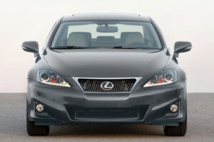 ล้านกว่าคัน! Toyota ประกาศเรียกคืนรถ Corollas กว่า 907,000 คัน รวมไปถึง Lexus IS อีกกว่า 385,000 คัน