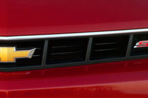 เปิดเผยภาพ Teaser ครั้งแรกของ 2014 Chevrolet Camaro ปรับโฉมเปลี่ยนแปลงใหม่ทั้งหมด