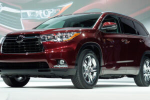 Toyota เผย All-New Highlander 8 ที่นั่ง โฉมใหม่