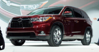 Toyota เผย All-New Highlander 8 ที่นั่ง โฉมใหม่