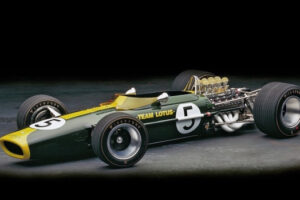 ประกาศขาย Ultra-Detailed F1 Scale Models โดย Andy Mathews