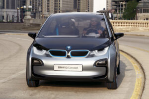 BMW แถลงการณ์รถแบบ i3 เริ่มผลิตในเดือนมกราคมนี้แล้ว และส่วนแบบ X4 รุ่นใหม่ต้องรอปี 2014
