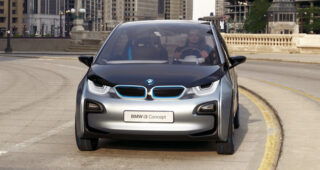 BMW แถลงการณ์รถแบบ i3 เริ่มผลิตในเดือนมกราคมนี้แล้ว และส่วนแบบ X4 รุ่นใหม่ต้องรอปี 2014
