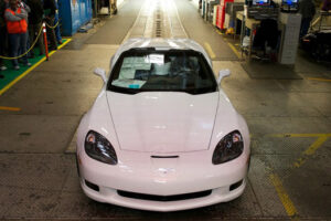 เก่าไปใหม่มา! Chevrolet เผยเจ้า "Corvette C6" ผลิตในรุ่นสุดท้ายที่โรงงานใน Kentucky