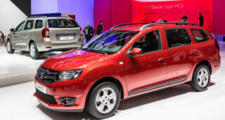 ใหญ่จุใจ! Dacia เปิดตัวรถแบบที่นั่งสามแถว "Logan MCV" ประโยชน์ใช้งานครบครัน
