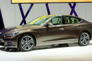 Infiniti Q50 โฉมยุโรปมาแล้วพร้อมกับระบบ Diesel และ Hybrid Version