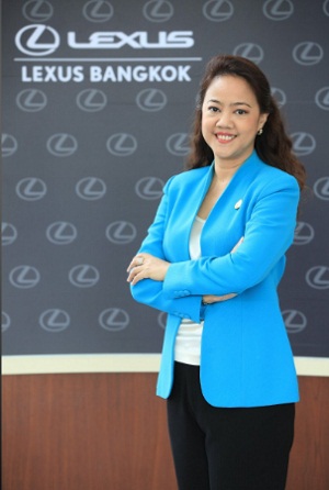 สุทธิกัญญา ไทยเพ็ชร เรียกเสียงฮือฮาซุ่มเผยโฉม Lexus รุ่นใหม่ในงาน Motor Show
