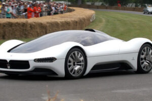 สวยโคตร! LaFerrari ใช้พื้นฐานรถแบบ "Maserati MC12" สุดทันสมัยเครื่องยนต์สุดแรง