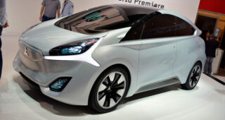 Mitsubishi เปิดตัว "CA-MiEV Concept" พลังงานไฟฟ้าแบบเดียวกับ Prius