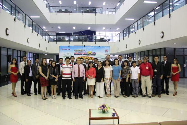 ศูนย์บริการ TOYOTA ฉลองครบรอบ 50 ปี แจกจริง 15 คัน