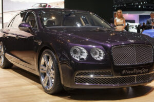 Bentley เลือกงานที่ New York เปิดตัว New Flying Spur โฉมอเมริกาเหนือ