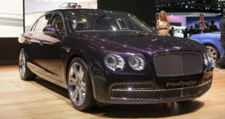 Bentley เลือกงานที่ New York เปิดตัว New Flying Spur โฉมอเมริกาเหนือ