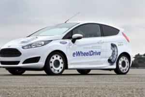 Ford Fiesta ขับเคลื่อนล้อหลังด้วยรถพลังไฟฟ้า