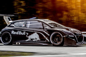 Peugeot เปิดตัวรถแบบ "208 T16 Pikes Peak"