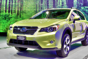 Subaru เปิดตัว XV Crosstrek Hybrid ในงาน New York Auto Show