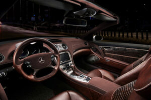 ภายในสวย! Vilner ค่ายแต่งรถชื่อดังจับ "Mercedes-Benz SL R230" เปลี่ยนภายในด้วยเบาะสุดหรู