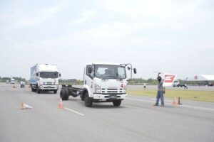ISUZU ชูรถบรรทุกอัจฉริยะ “มิมาโมริ” ลุยโลจิสติกส์ ขานรับ AEC