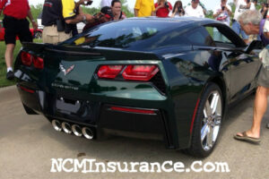 2014 Corvette Stingray ในเฉดสีเขียว “Lime Rock Green”