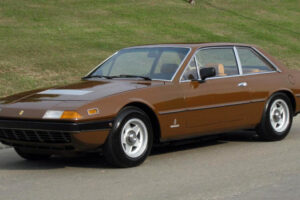 พบรถรุ่นเก่า "1970 Ferrari 365 GT4" สุดคลาสสิกใน eBay