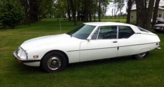 พบรถแบบ "1973 Citroen SM" นำมาประมูลบน eBay