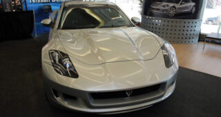 เปิดตัว Fisker Karma รถพลังงานใหม่ใช้เครื่อง "V8-Powered Destino"