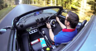 Lotus เปิดเผยรายละเอียดรถรุ่นใหม่ "Exige S Roadster" ผ่านทางวีดีโอ