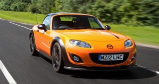 เปิดตัวรูปแบบใหม่ของรถยนต์ทั้ง "Mazda MX-5 และ Alfa Romeo Spider"