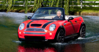 MINI โชว์คอนเซปต์แบบ "Convertible Boat"