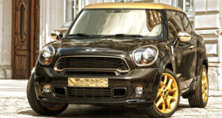 ดีไซน์เนอร์ชื่อดัง Roberto Cavalli ออกแบบ Mini Paceman เพื่องานการกุศล