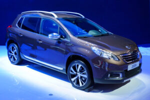 Peugeot 2008 Crossover ด้วยราคา £12,995
