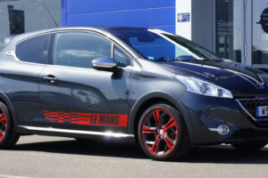 Peugeot เปิดตัวรถ "208 GTi Le Mans Special Edition"