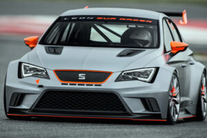 Seat โชว์ผลงานรถแข่ง Leon Cup Racer ในงาน Wörthersee Tour 2013