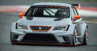 Seat โชว์ผลงานรถแข่ง Leon Cup Racer ในงาน Wörthersee Tour 2013