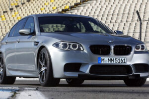 BMW ประกาศราคา M5, M6 พร้อมชุดแต่ง Competition Package และ 518d โฉมใหม่