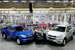 GM Powertrain Thailand ฉลองความสำเร็จการผลิตครบ 100,000 เครื่องยนต์