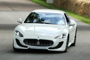 Maserati Coupe โฉมใหม่ ต้นแบบจาก Quattroporte