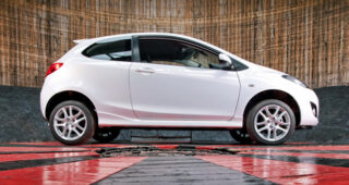 เผยโฉมรถแบบ "Mazda2" รุ่นต่อไปใช้แพลตฟอร์มร่วมกับรถแบบ CX-5