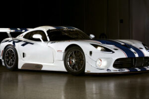 ทีมงาน SRT เสนอรถรุ่นพิเศษอย่าง "Viper GT3-R" สำหรับแฟนรถแข่งเริ่มต้น $459,000