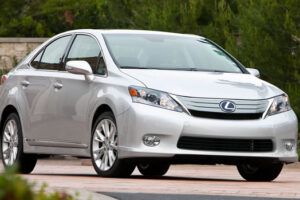 Toyota ประกาศเรียกคืนรถกว่า 242,000 คัน ทั้ง Prius และ Lexus HS 250h Hybrid จากปัญหาด้านเบรค
