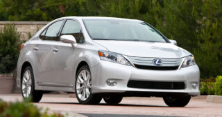 Toyota ประกาศเรียกคืนรถกว่า 242,000 คัน ทั้ง Prius และ Lexus HS 250h Hybrid จากปัญหาด้านเบรค