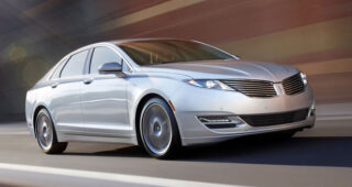 Ford เพิ่มการผลิต MKZ Hybrid อีก 2 เท่า เพื่อเป็นโมเดลปี 2014