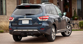 2014 Nissan Pathfinder พร้อมเวอร์ชั่นไฮบริด และอุปกรณ์ตัวใหม่ อัพราคาขึ้นเล็กน้อย