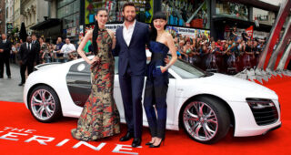 ดาราดังขับ "Audi R8" ร่วมงานเปิดตัวภาพยนตร์ The Wolverine อย่างคับคั่ง