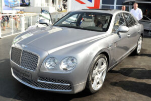 นักวิทยาศาสตร์คอมพิวเตอร์ถอดรหัสเข้ารถสุดหรูเครือ Volkswagen ถูกศาลสั่งห้ามเปิดเผย