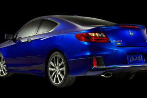 Honda ปล่อยชุดแต่ง HFP ใน 2013 Accord Coupe V6 จำกัดจำนวนเพียง 500 คัน