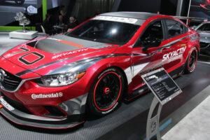 Mazda6 Grand-Am Racer กลายเป็นรถดีเซลคันแรกที่คว้าชัยชนะในการแข่งขัน Indianapolis