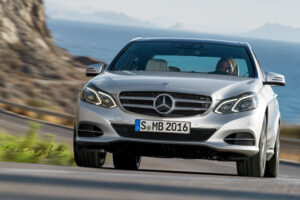 Mercedes เผยรถแบบ E350 BlueTEC เกียร์อัตโนมัติ 9 สปีดคันแรกของโลก